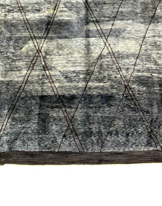 Close-up of Hb3515 showing the Berber knot in natural Atlas Mountain wool