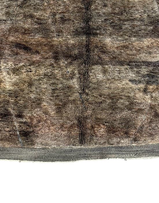 Close-up of Hb3534 showing the Berber knot in natural Atlas Mountain wool