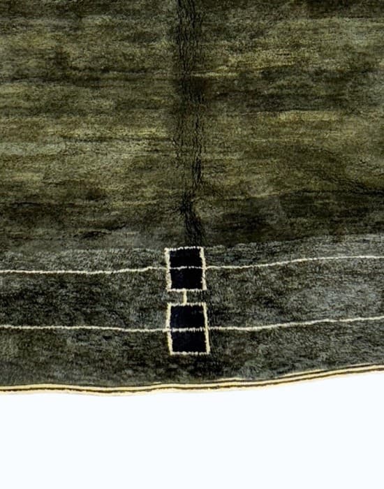 Close-up of Hb3538 showing the Berber knot in natural Atlas Mountain wool