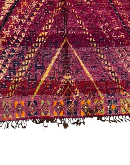 Close-up detail of Kil4962, Magenta Crimson - Soufiane Zarib